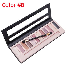 BOLOPER eyeshadow palette in use for smoky eye makeup