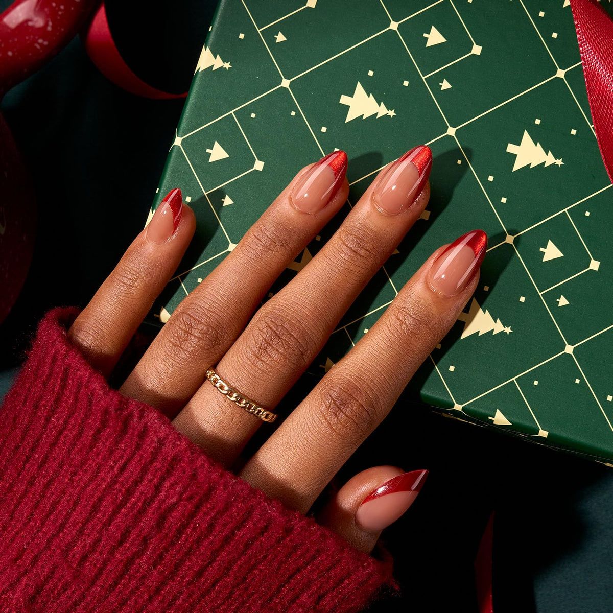 BTArtbox Press On Nails Ruby Slipper packaging with included accessories