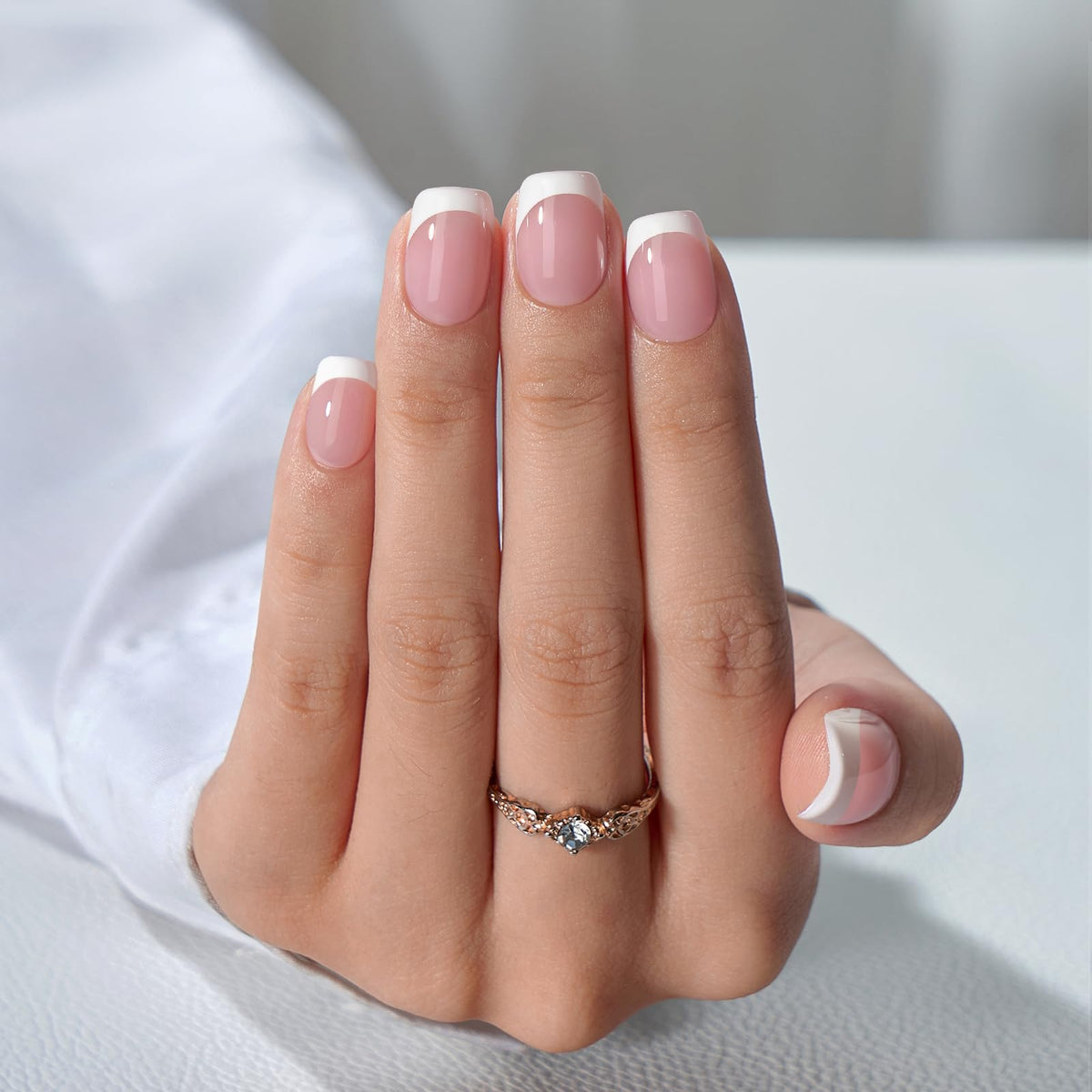 BTArtbox Press On Nails Silken Halo packaging showing included items