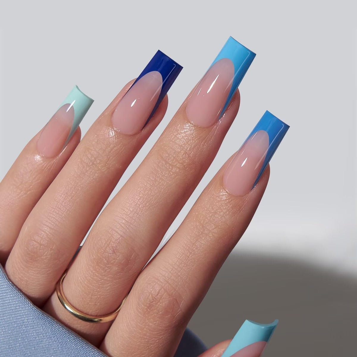 BTARTBOXNAILS Blue French Tip Press On Nails side view