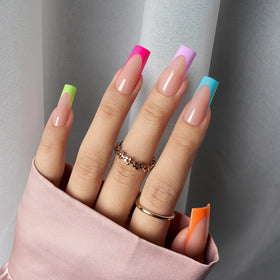BTARTBOXNAILS Pastel French Tip Press On Nails packaging