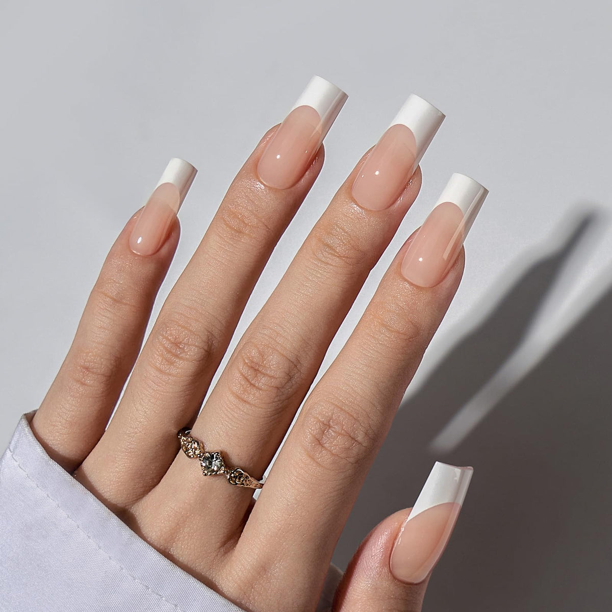 BTARTBOXNAILS press on nails in packaging