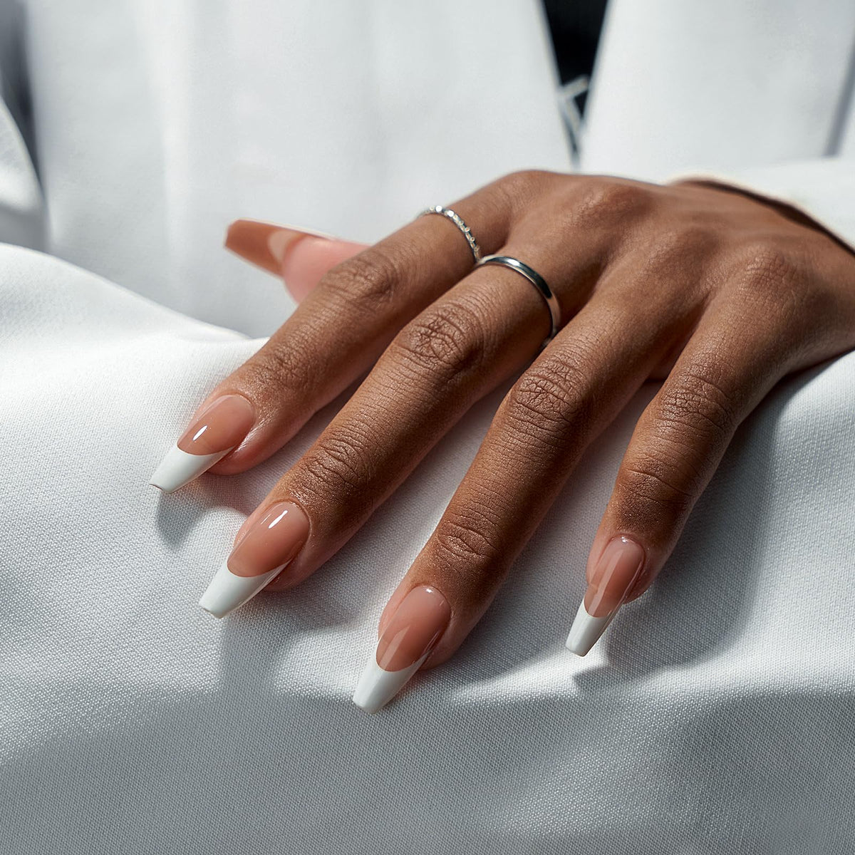 BTARTBOXNAILS White French Tip Press On Nails packaging