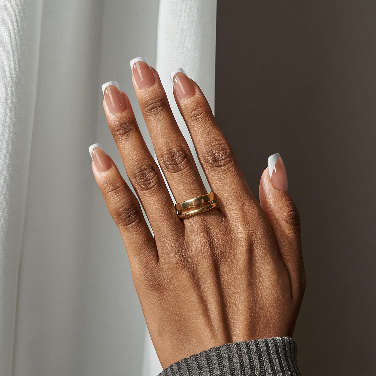 BTARTBOXNAILS White French Tip Press On Nails side view