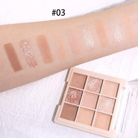 CAKAILA eyeshadow palette in natural lighting