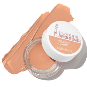 Catrice Under Eye Brightener applicator close-up