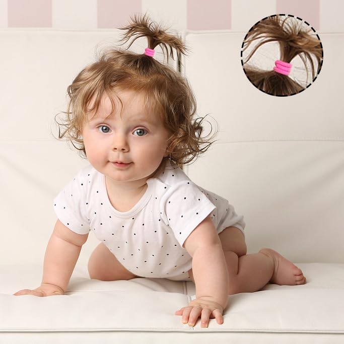 CÉLLOT hair ties in use on a toddler's hair