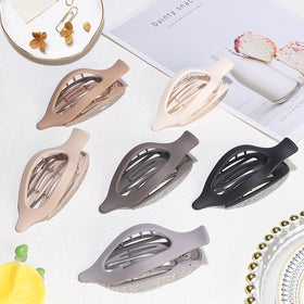CHANDAT Flat Hair Clip showing smooth curve design