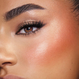 Charlotte Tilbury Mini Blush & Glow Palette featuring golden sunset highlighter