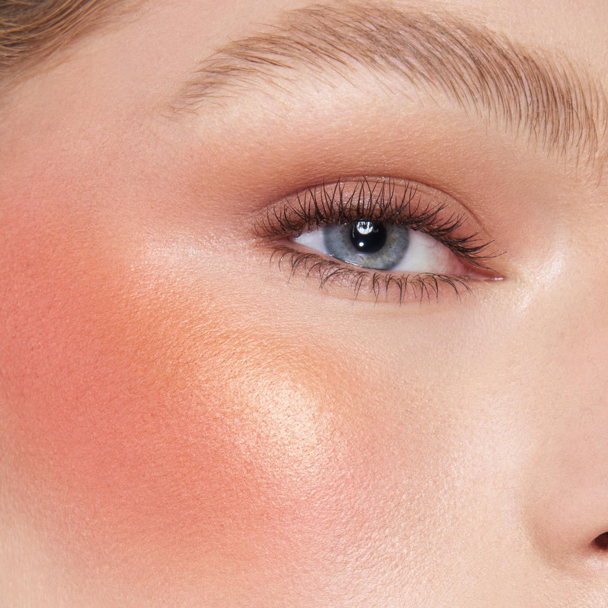 Charlotte Tilbury Mini Blush & Glow Palette open showing blush and highlighter