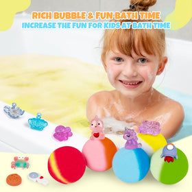 Children enjoying bath time with BYGGVIR bath bombs