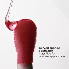 CLARINS Lip Comfort Oil texture on lips