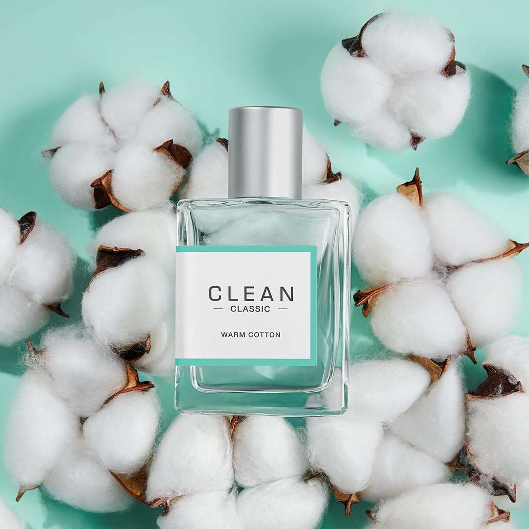 CLEAN CLASSIC Warm Cotton Eau de Parfum 60mL close-up of cap