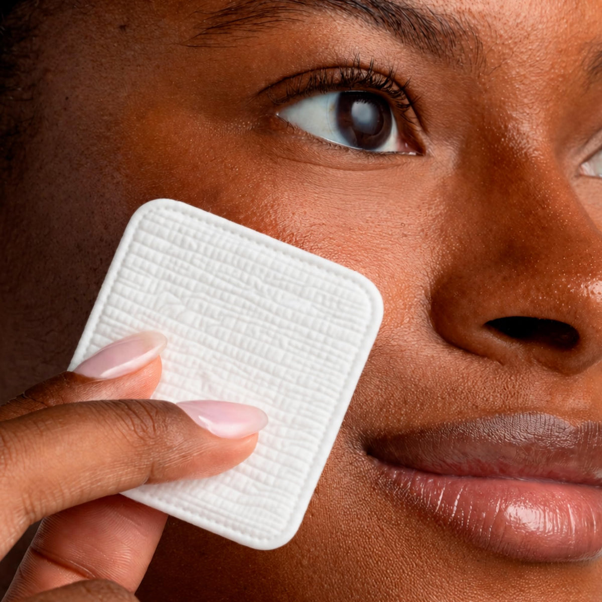 Cliganic Extra Large Face Pads textured side close-up