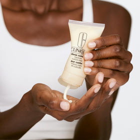 Clinique Daily Deep Comfort Hand Cream 2.6 Fl Oz lifestyle scene