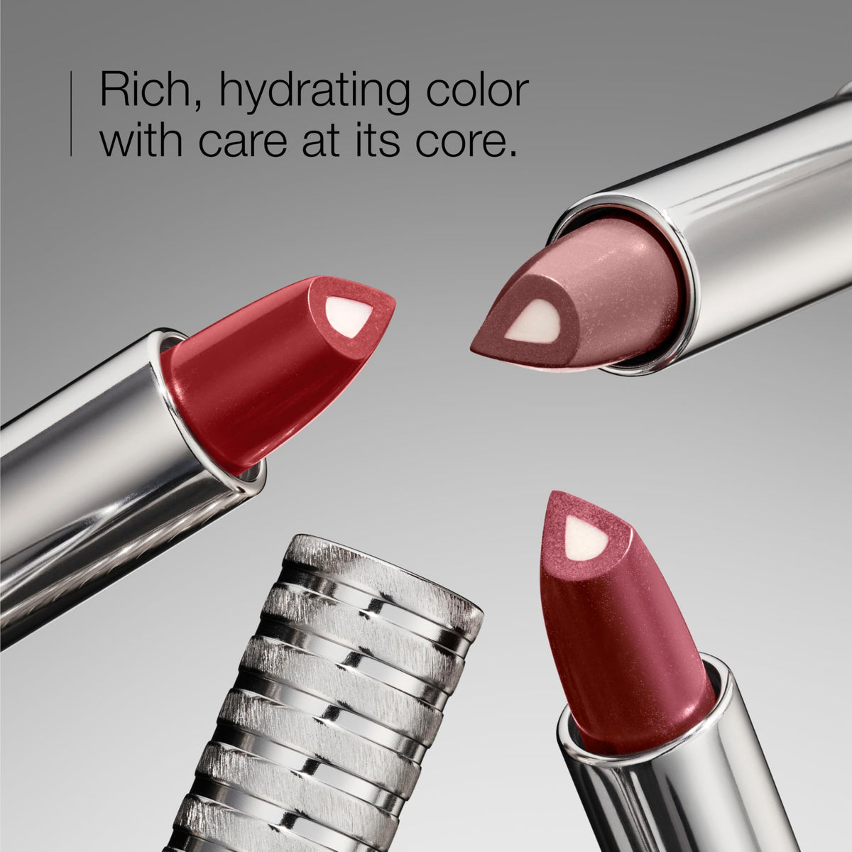 Clinique Dramatically Different Lipstick A Different Grape precision tip close-up
