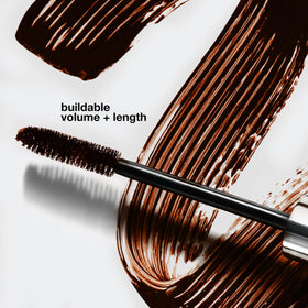 Clinique High Impact Mascara applied on lashes