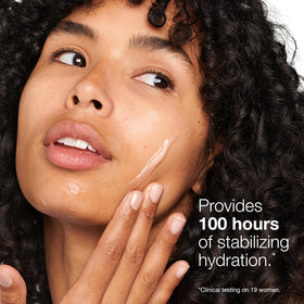 Clinique Moisture Surge 100H Hydrator texture close-up