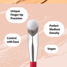 Close-up of ALBEAUT 193 Concealer Brush angled design