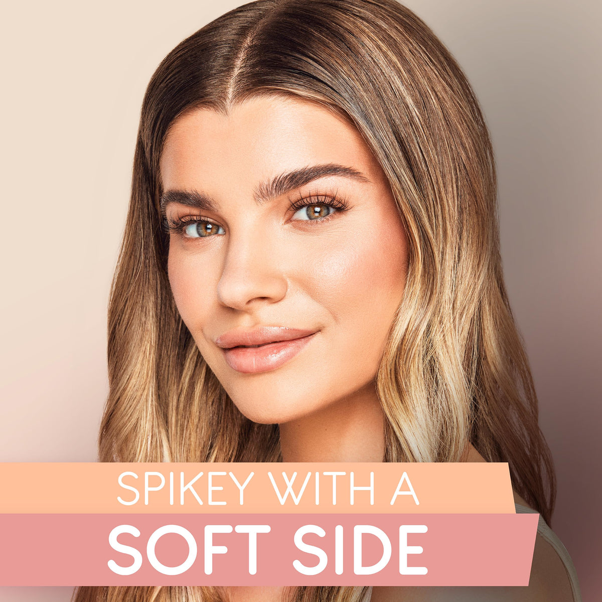 Close-up of Ardell Naked Clusters 438 showcasing lightweight strands