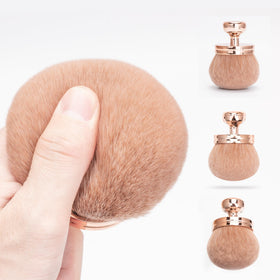 Close-up of BABYSHEEP Extra Large Body Makeup Brush bristles