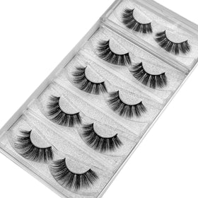 Close-up of DYSILK 6D faux mink eyelashes