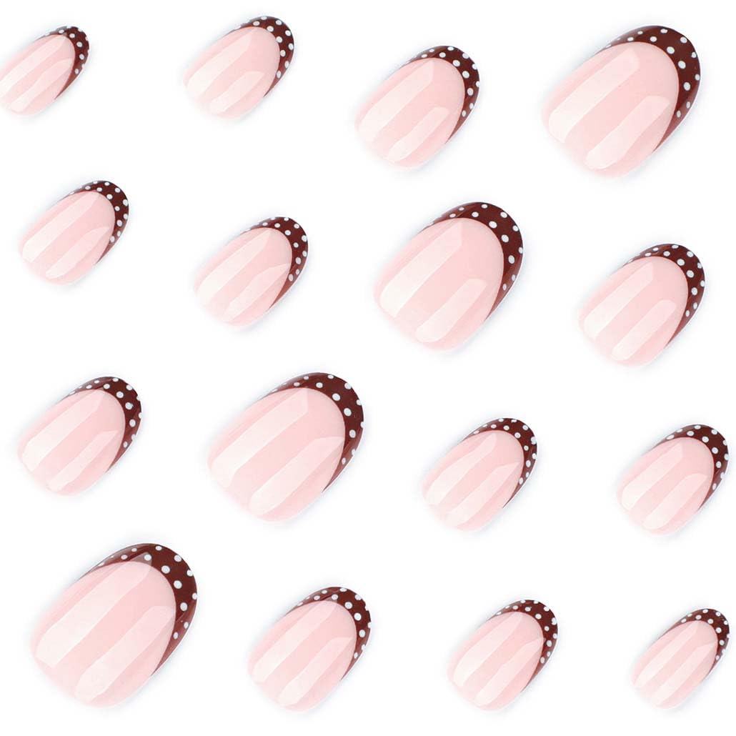Close-up of Foccna Polka Dots Press on Nails