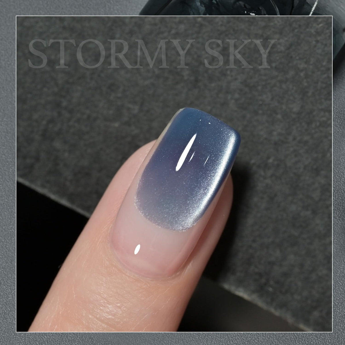 Close-up of GAOY Jelly Blue Cat Eye Gel Nail Polish texture