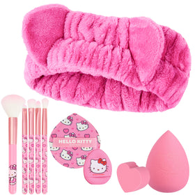 Close-up of Get Trend Hello Kitty powder brush and beauty sponges