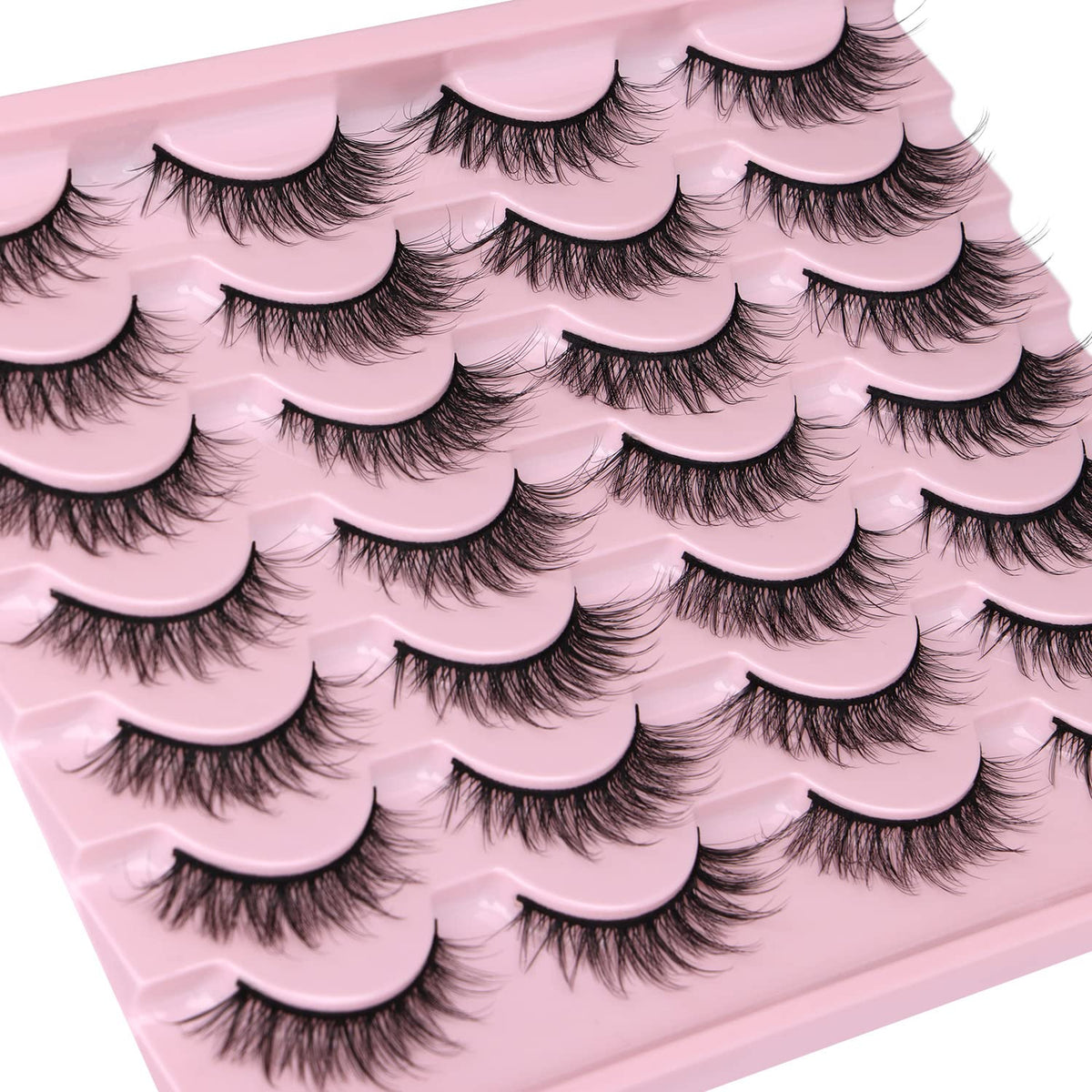 Close-up of Kiromiro Cat Eye False Eyelashes 14mm