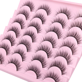 Close-up of Kiromiro Wispy Lashes showing the crisscross pattern