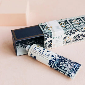 Close-up of LOLLIA Dream Handcreme texture on hand