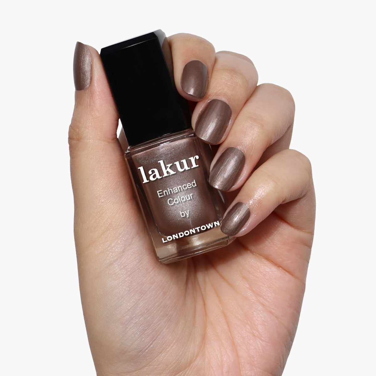 Close-up of LONDONTOWN lakur Nail Polish Nightcap applied on nails