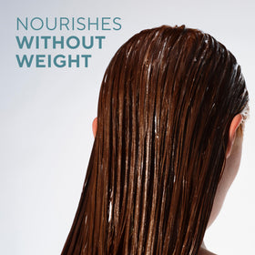 Close-up of Native Cashmere & Rain Shampoo texture
