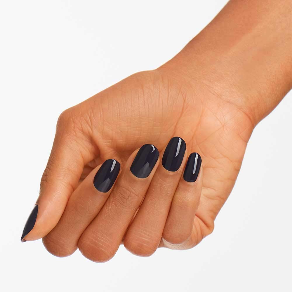 Close-up of OPI Nail Lacquer Suzi & the Arctic Fox brush