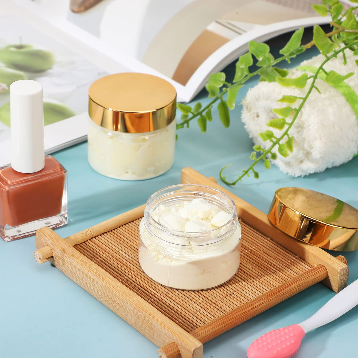 Close-up of Patelai jar lid with foam liner