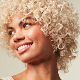 Close-up of Paul Mitchell Platinum Blonde Violet Shampoo lid