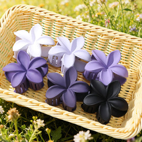 Close-up of purple Sisiaipu Flower Hair Clip