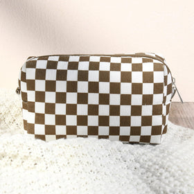 Close-up of SOIDRAM checkered pattern cosmetic bag