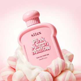 Close-up of Sttes Marshmallow Eau de Parfum sprayer