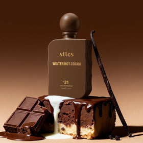 Close-up of Sttes Winter Hot Cocoa Eau de Parfum sprayer