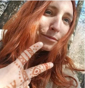 Close-up of The Henna Guys Natural Red Henna Hair Dye 100g