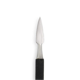 Close-up of the precision cuticle nipper from Basics