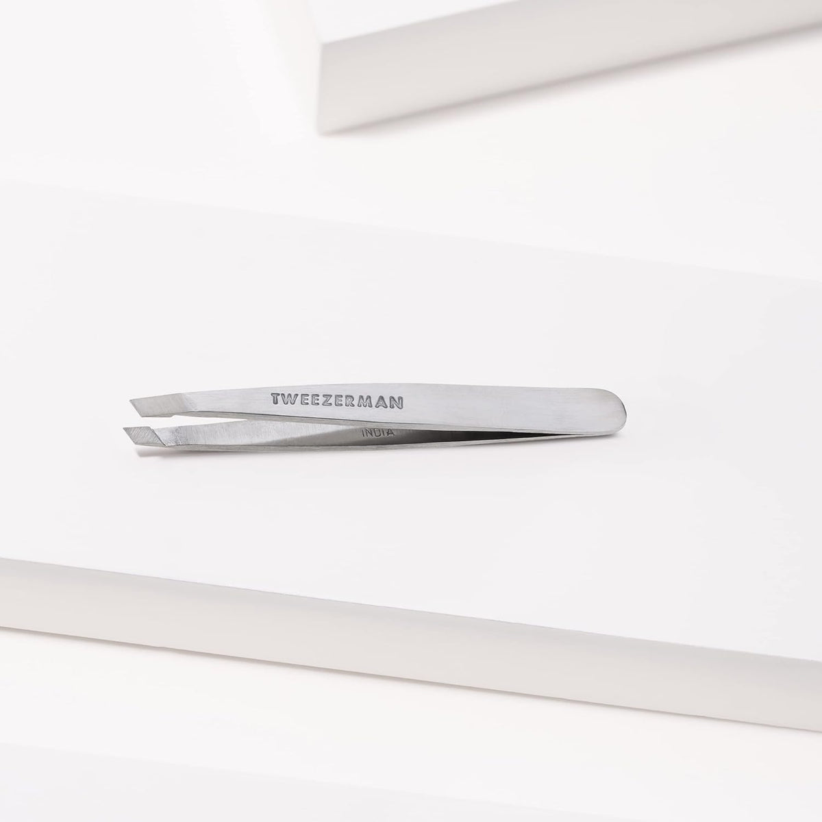 Close-up of Tweezerman Mini Slant Tweezer tips