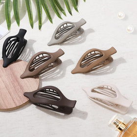Close-up of USDNICE flat hair clip showing smooth texture