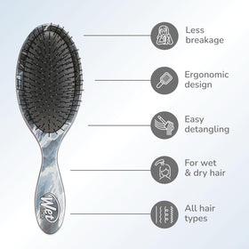 Close-up of Wet Brush IntelliFlex bristles