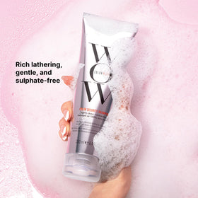 COLOR WOW Color Security Shampoo 290g texture close-up