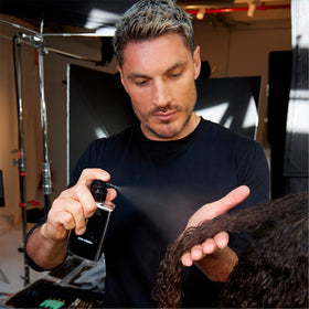 COLOR WOW Extra Strength Dream Coat side view showing spray nozzle