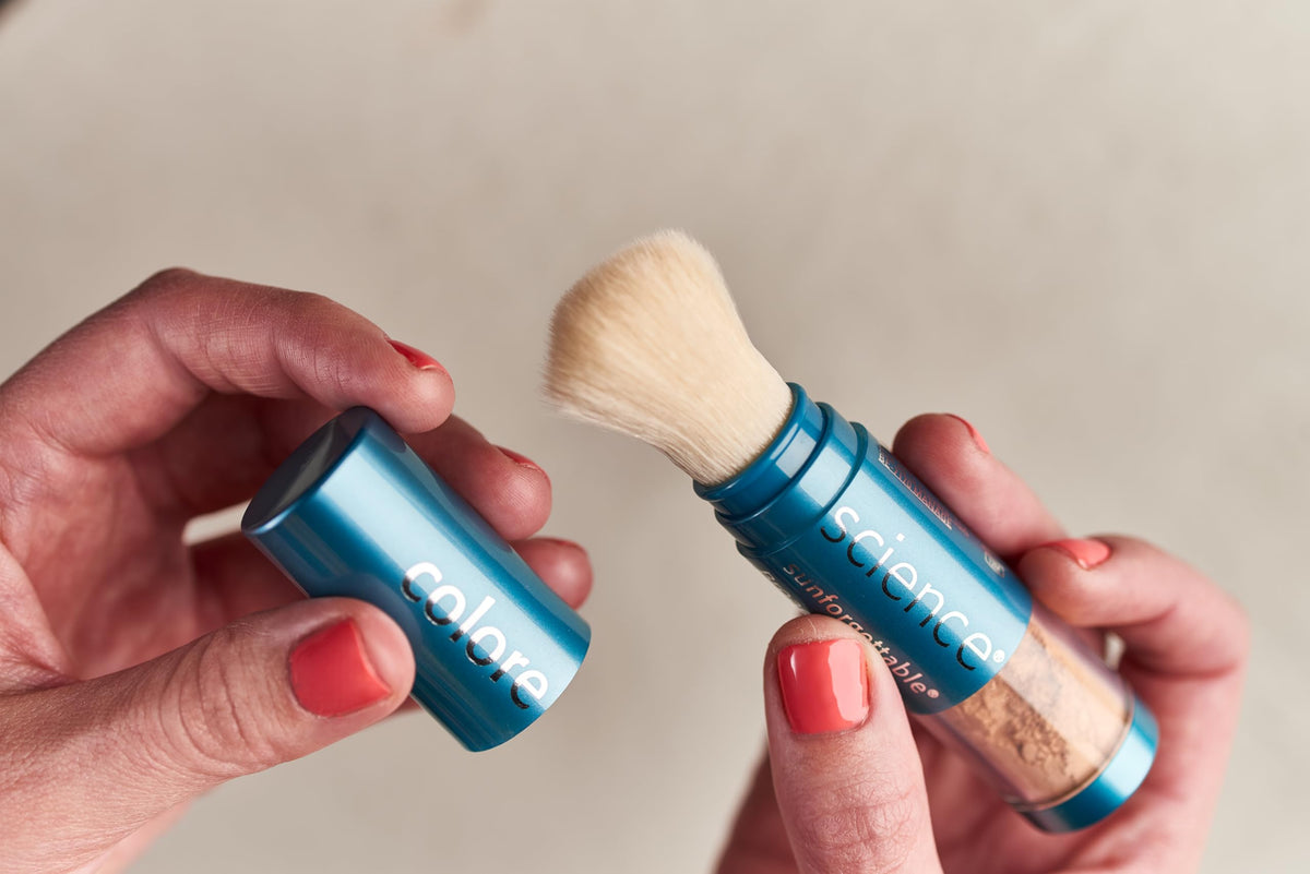 Colorescience Total Protection Brush-On Shield Bronze SPF 50 brush applicator close-up