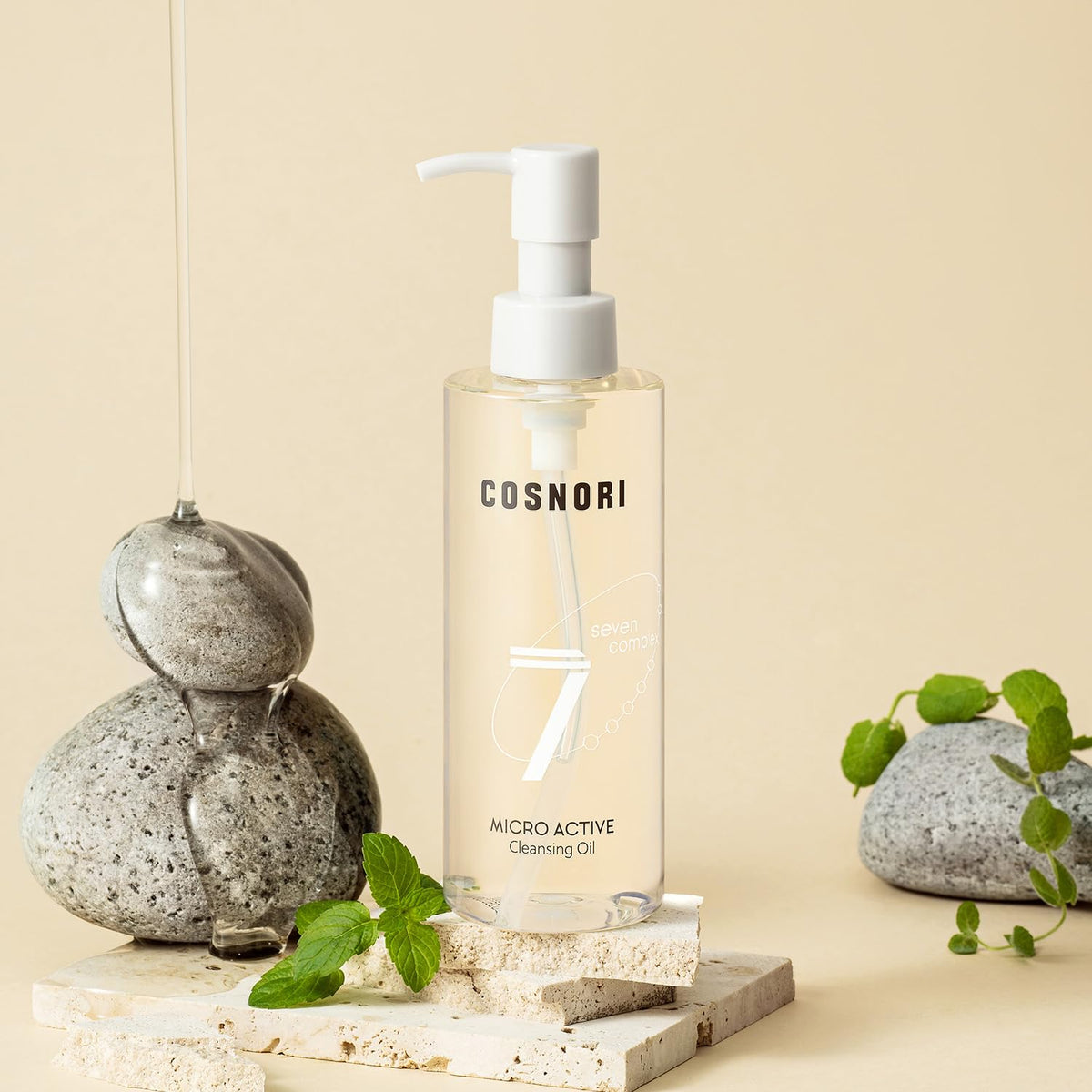 COSNORI cleansing oil with water for emulsification demonstration